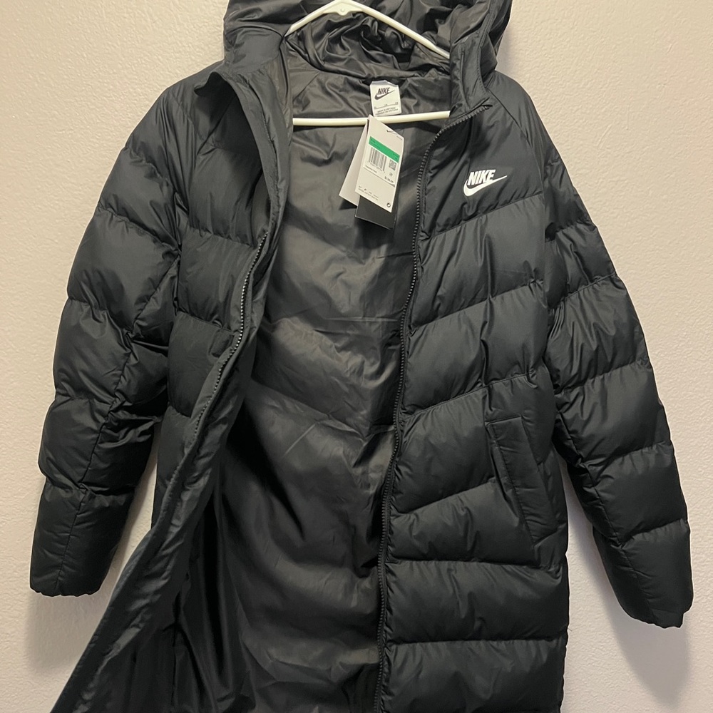 Nike Jacket - Picture 2 of 4
